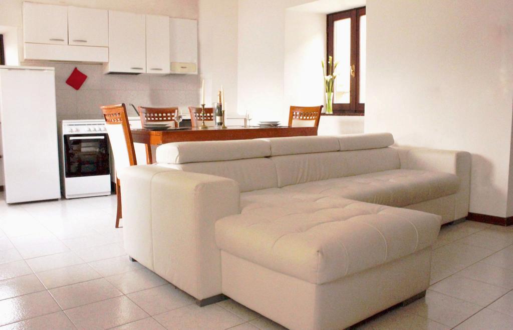 La Piazzetta Apartment เมนาจโจ ภายนอก รูปภาพ