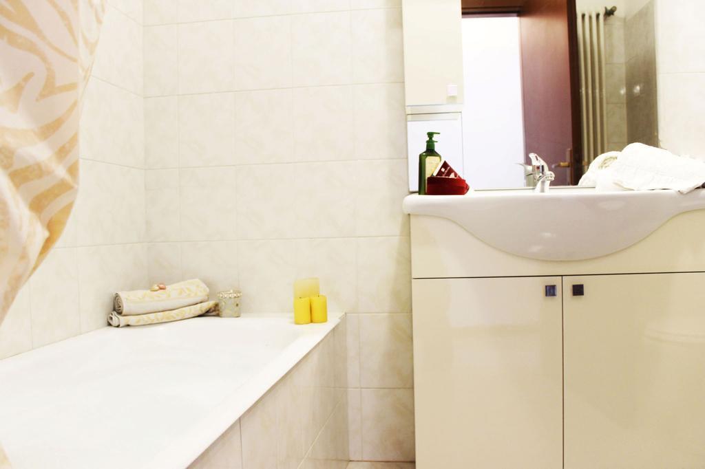 La Piazzetta Apartment เมนาจโจ ภายนอก รูปภาพ